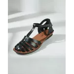 Sandália Rasteira em Couro Preto