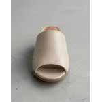 Sandália de Salto em Couro Nude