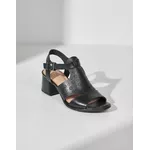 Sandália de Salto em Couro Preto