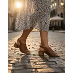 Sandália de Salto em Couro Conhaque