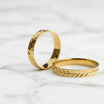 Par de Alianças Folhas Eternas 14K