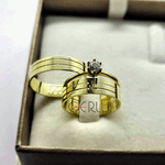 Par de Alianças Quadrada 5,5 mm em Ouro 18K