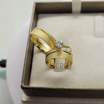 Par de Alianças Trabalhadas com 5,5 mm em Ouro 18K