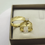 Par de Alianças Trabalhadas 6 mm em Ouro 18K