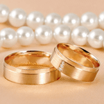 Par de Alianças Quadrada de ouro 18K Trabalhada 6 mm