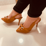 Salto Fino Slingbacks Com Corrente Caramelo - Salto 10 cm - Forma normal ( veja medidas abaixo) 