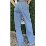 CALÇA JEANS FEMININA WIDE LEG COM CINT0 AJUSTÁVEL - Azul claro