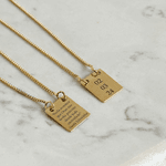 Colar Escapulário Personalizado P Folheado em Ouro 18k