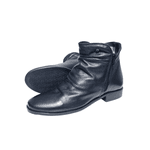 bota em couro preto 