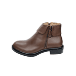 bota em couro café