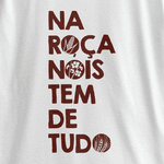 Camiseta Na Roça Tem de Tudo Branca