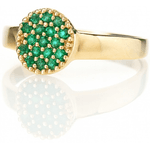 Anel em Ouro 18K com Esmeraldas Naturais Cravejadas – Elegância e Brilho Único