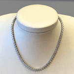 Colar Delicate Charm