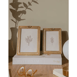 Porta Retrato Poliresina Foto 10x15cm Abelhinha 18,5x13,5cm Dourado