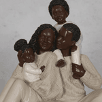 Escultura Decorativa Família Casal Filhos 1 Menino 1 Menina