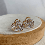 Brinco de coração com micro zircônia 