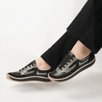 Tênis Feminino em Couro cor Preto J.Gean FI0029