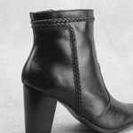 Bota Feminina Modelo Cano Curto Couro Legítimo Preto