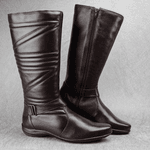 Bota Feminina Cano Médio Rasteira Couro Legítimo