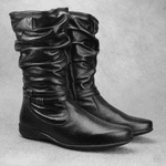 Bota Feminina Rasteira Couro Legítimo Com Detalhes Em Rugas