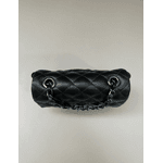 Bolsa Kiara Pequena Couro Preto com Ferragens Grafite