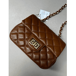 Bolsa Kiara Pequena Couro Caramelo com Ferragens Dourada