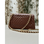 Bolsa Kiara Média Chevron Couro Marrom 