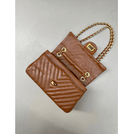 Bolsa Kiara Média Chevron Couro Caramelo