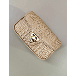 Bolsa Giulia Couro Croco Nude com Ferragens Douradas