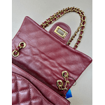 Bolsa Kiara Média Couro Cabernet com ferragens Douradas