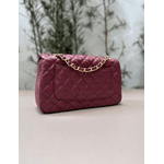 Bolsa Kiara Média Couro Cabernet com ferragens Douradas