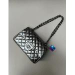 Bolsa Kiara Média Onix Metalizado com Ferragens Onix