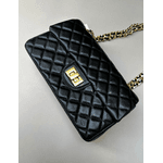 Bolsa Kiara Média Couro Preto com Ferragens Dourada