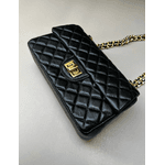 Bolsa Kiara Média Couro Preto com Ferragens Dourada