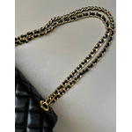 Bolsa Kiara Média Couro Preto com Ferragens Dourada
