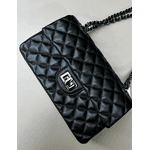 Bolsa Kiara Média Couro Preto com Ferragens Grafite