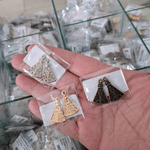 PAR PINGENTE NSA SENHORA SEM STRASS ML6150 .