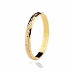 Aliança de Ouro Amarelo 18K Trabalhada 2,40mm Bodas