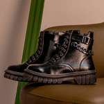 Bota Coturno Molly Feminina Angel Cano Curto com Corrente Preta 