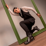 Bota Molly Feminina Melissa com Ziper e Fivelas Preta