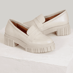 Mocassim Molly Feminino Tratorado Off White