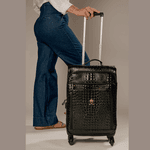 Mala de Rodinha em Couro Croco Preto