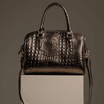 Bolsa Baú em Couro Croco Grafite Eduarda