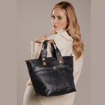 Bolsa em Couro Trissê Preto com Alça Gorgurão Metalic Letícia