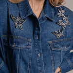 Camisa Jeans com Broches de Borboletas