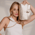 Bolsa em Couro Ouro Ligth com Fecho Lalá