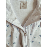 Macacão moletom peluciado branco floral com capuz Kiko Baby