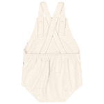 Jardineira off white coala e camiseta básica branca Marlan