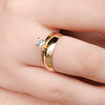 Par de Alianças Tradicionais + Anel Solitário em Ouro 18K - 5mm