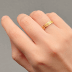 Par de Alianças Finas e Anatômicas com Diamante em Ouro 18K